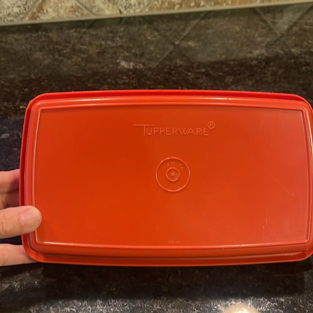 Tupperware Bacon Deli Meat Keeper Storage Container Paprika,  lid #817-14
